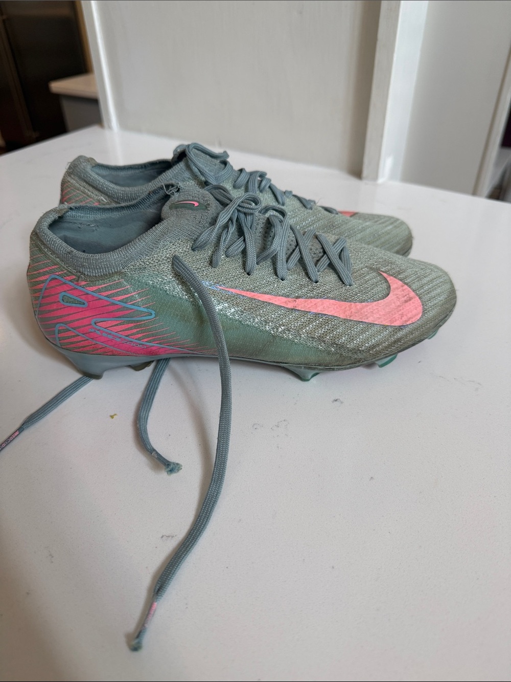 Nike Mercurial Zoom Vapor 16 Pro FG Soccer Cleats - Womens 6
